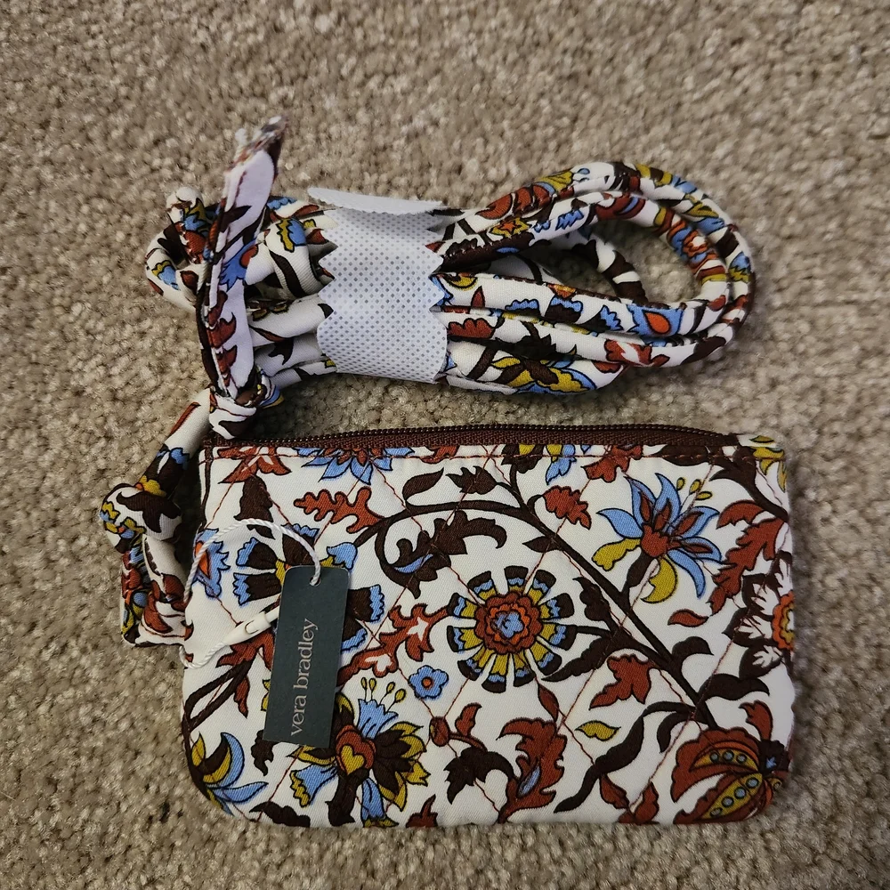 NEW Vera Bradley Floral Wristlet